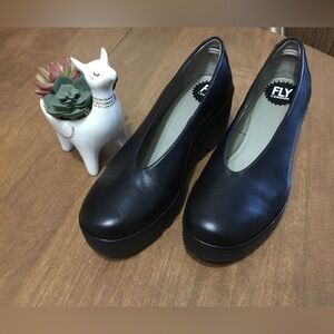 FLY London Women's Black Leather Loafers Size 38 (7.5-8)